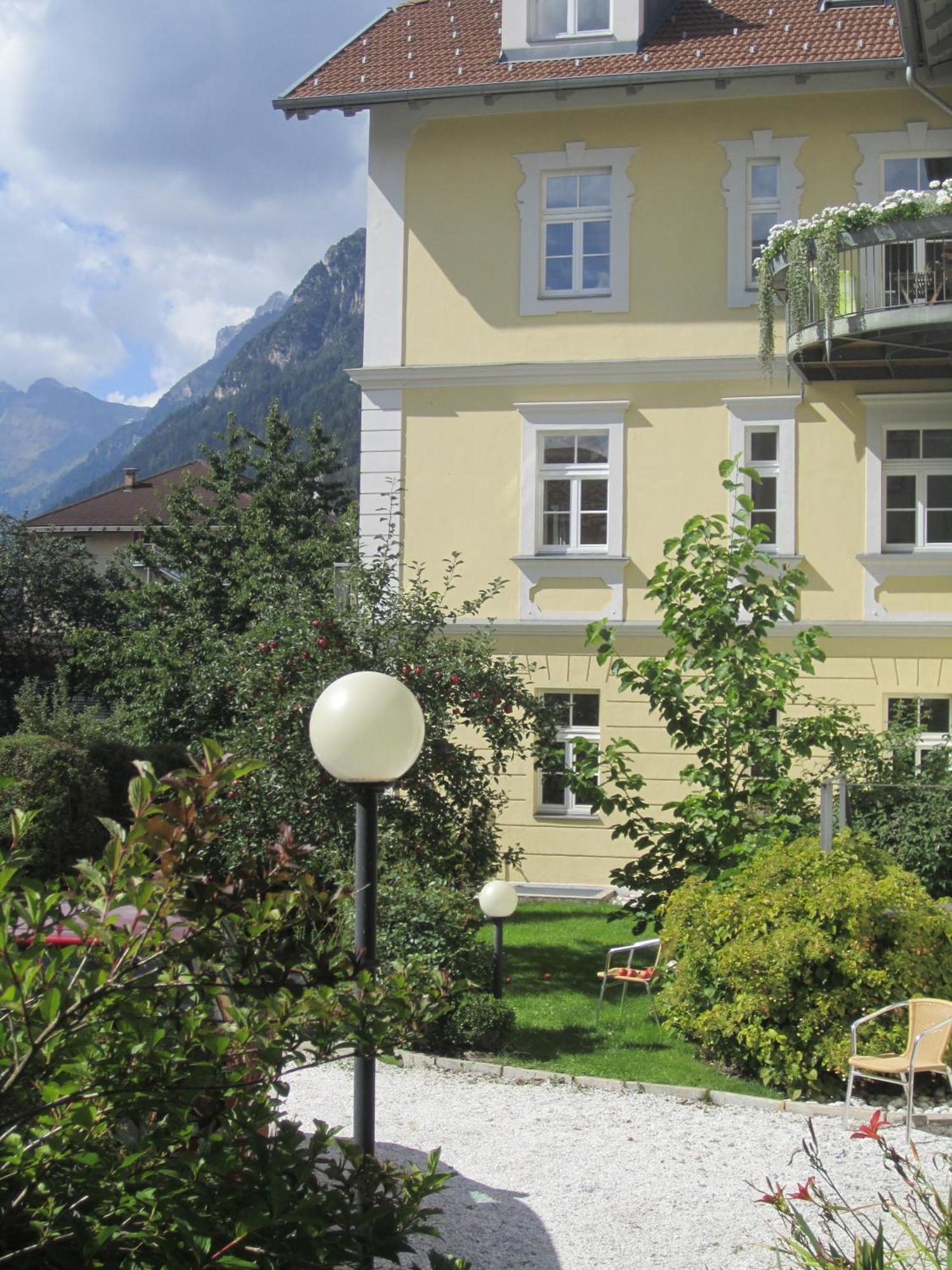 Residence Zum Theater Colle Isarco Eksteriør billede