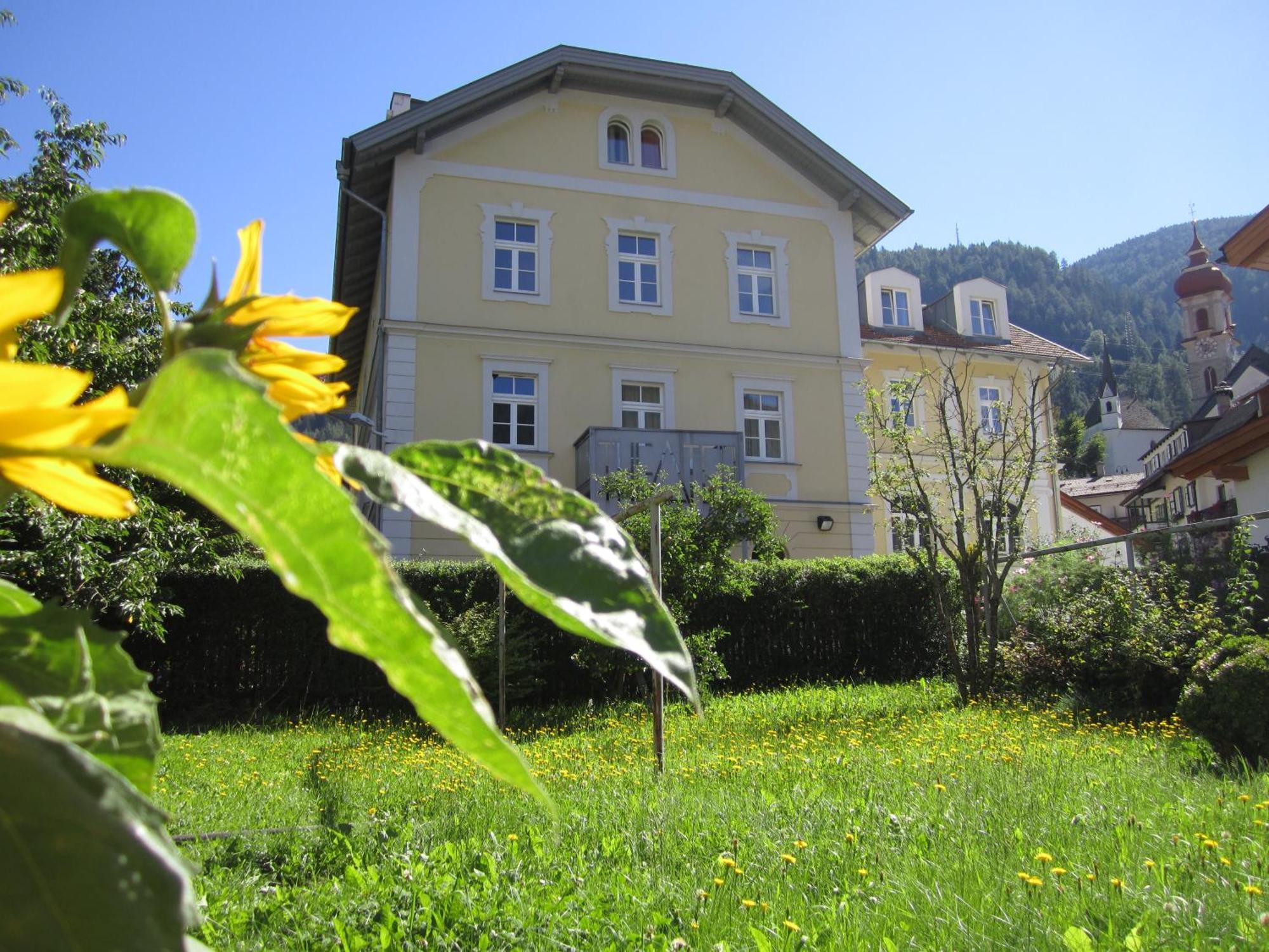 Residence Zum Theater Colle Isarco Eksteriør billede